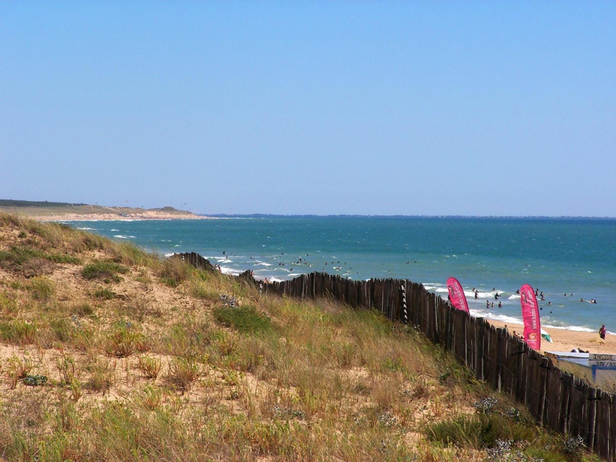 Camping Le Clos Des Pins لونجفيل-سور-مير المظهر الخارجي الصورة